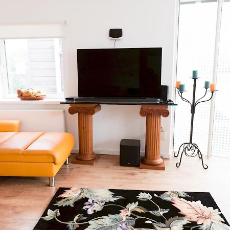 Pass The Keys Stylish 2Bed Rental Unit Glasgow Green ภายนอก รูปภาพ