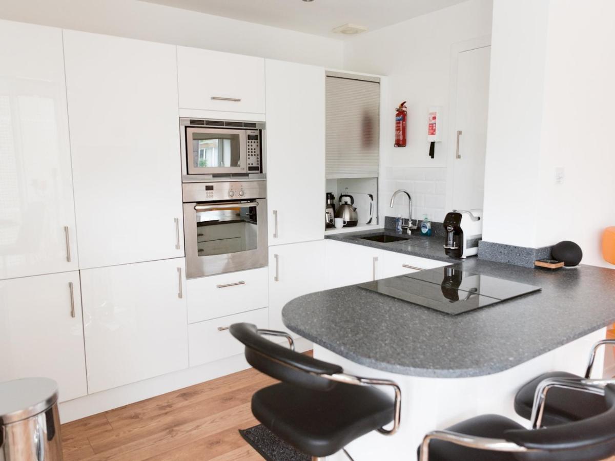 Pass The Keys Stylish 2Bed Rental Unit Glasgow Green ภายนอก รูปภาพ
