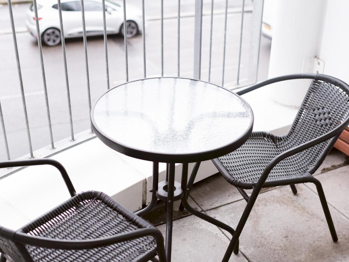 Pass The Keys Stylish 2Bed Rental Unit Glasgow Green ภายนอก รูปภาพ