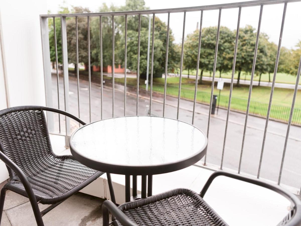 Pass The Keys Stylish 2Bed Rental Unit Glasgow Green ภายนอก รูปภาพ