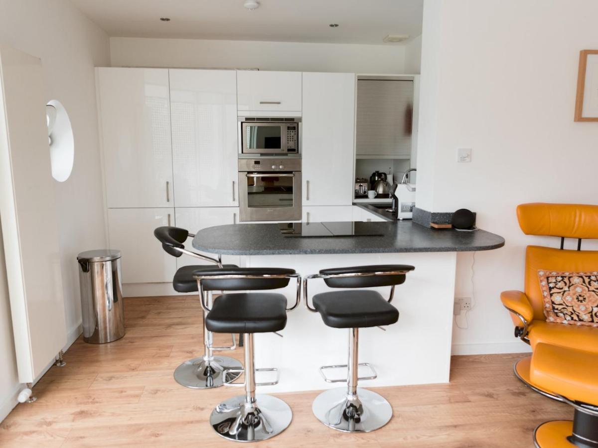 Pass The Keys Stylish 2Bed Rental Unit Glasgow Green ภายนอก รูปภาพ