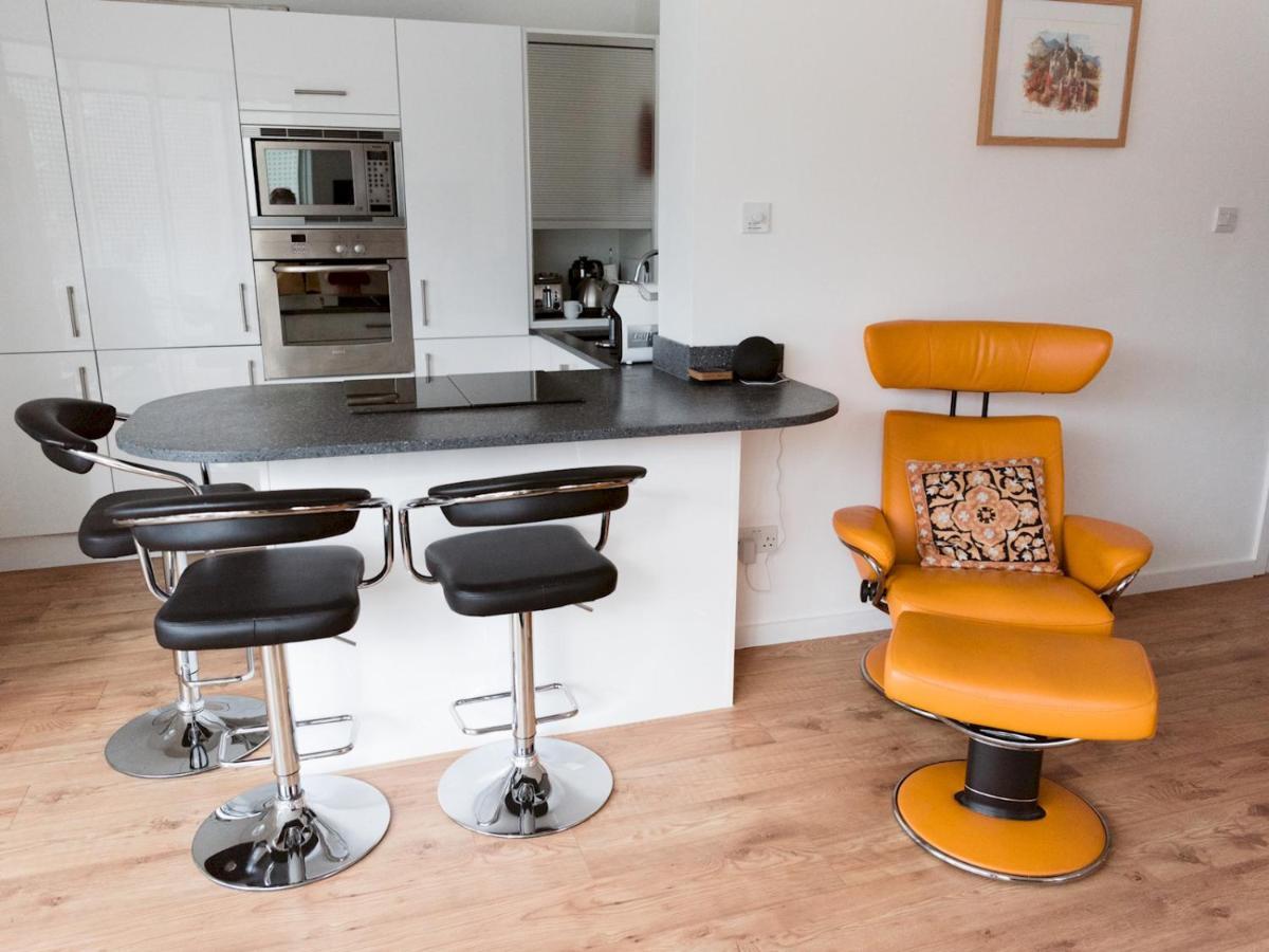 Pass The Keys Stylish 2Bed Rental Unit Glasgow Green ภายนอก รูปภาพ