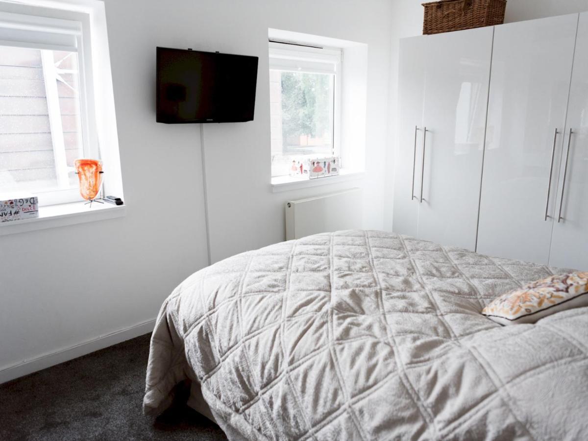 Pass The Keys Stylish 2Bed Rental Unit Glasgow Green ภายนอก รูปภาพ