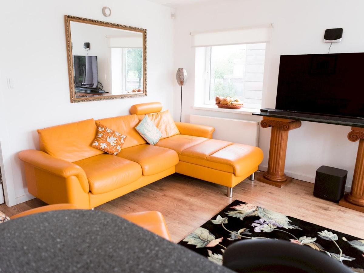 Pass The Keys Stylish 2Bed Rental Unit Glasgow Green ภายนอก รูปภาพ