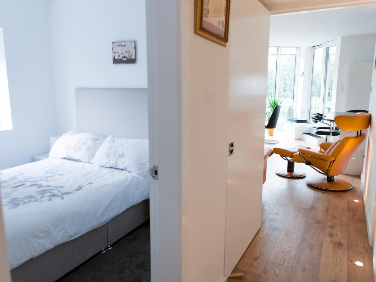 Pass The Keys Stylish 2Bed Rental Unit Glasgow Green ภายนอก รูปภาพ