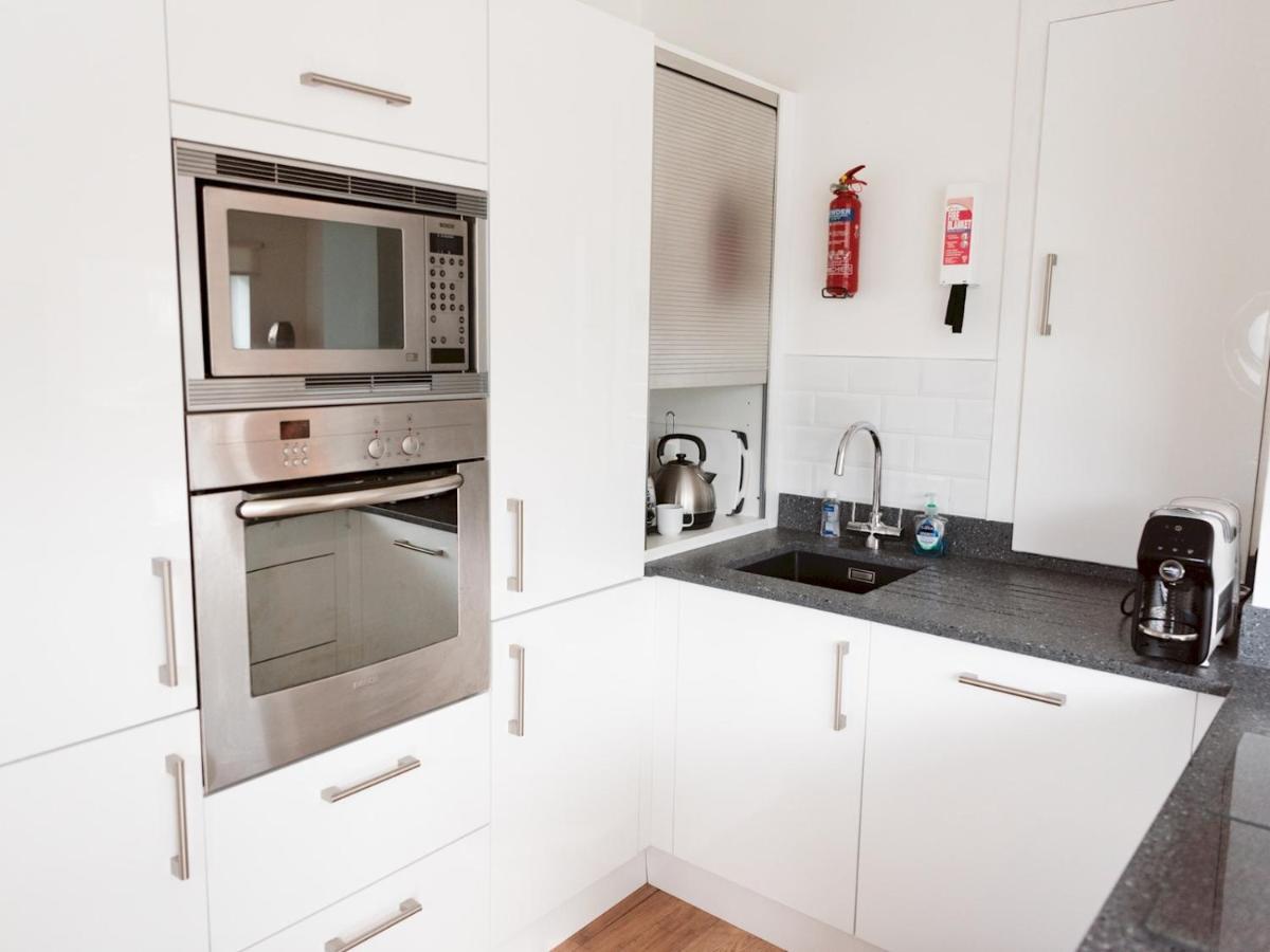 Pass The Keys Stylish 2Bed Rental Unit Glasgow Green ภายนอก รูปภาพ