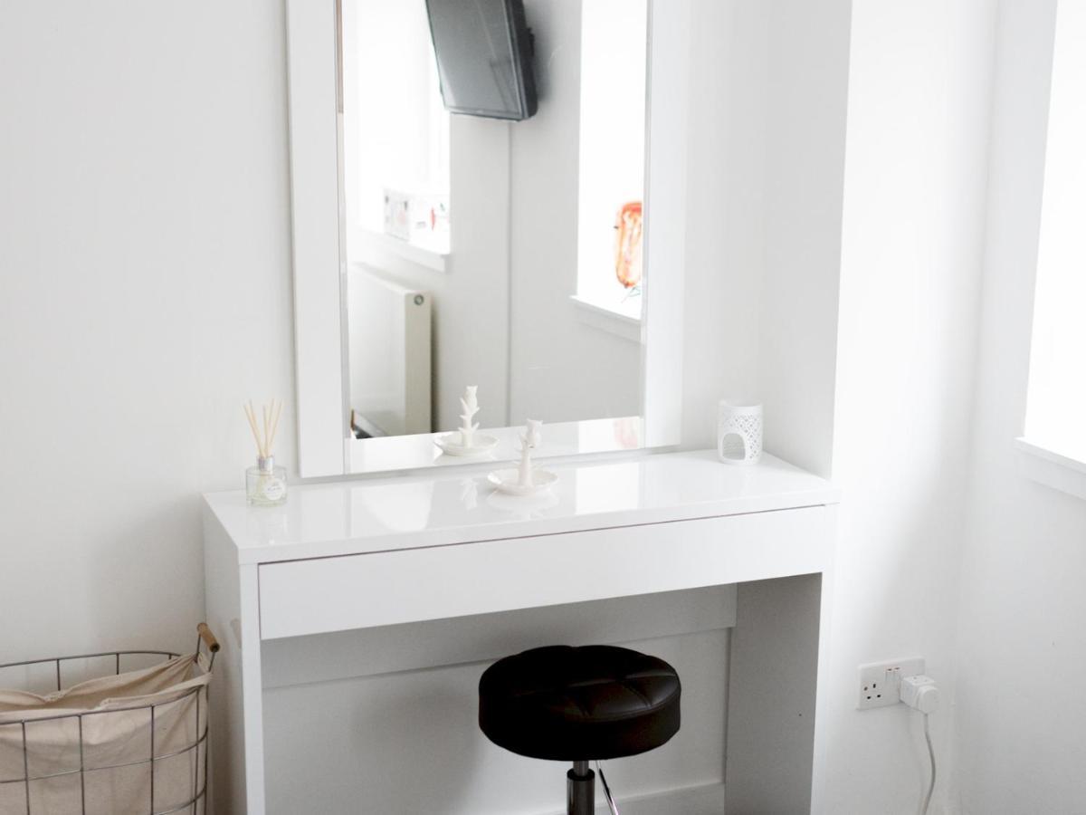 Pass The Keys Stylish 2Bed Rental Unit Glasgow Green ภายนอก รูปภาพ